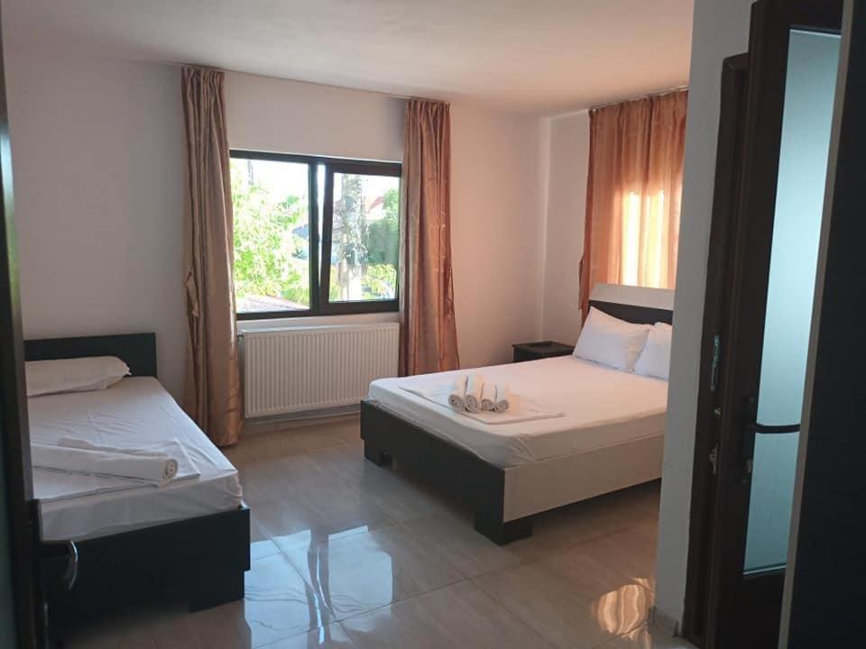 Vila Maranca Hotel Două Mai Buitenkant foto