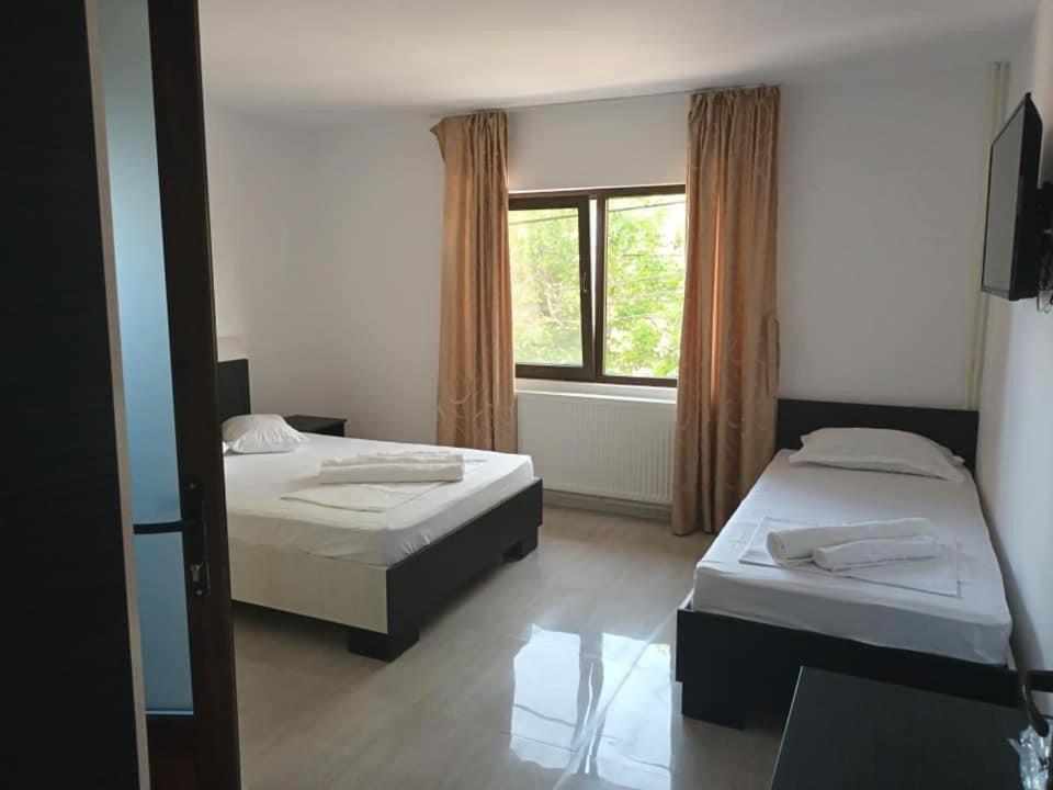 Vila Maranca Hotel Două Mai Buitenkant foto